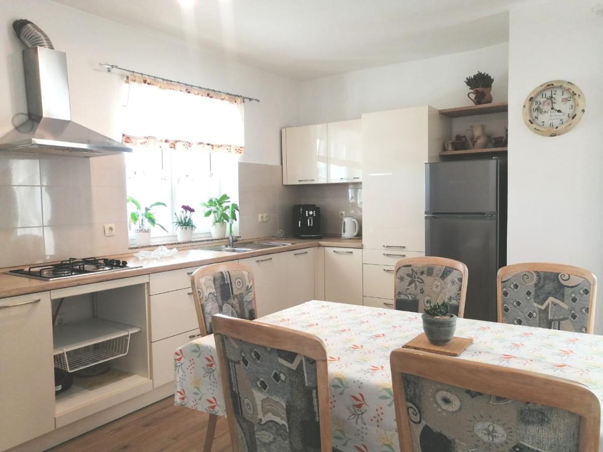 Lovely Sea View House In Malinska Island Krk Εξωτερικό φωτογραφία